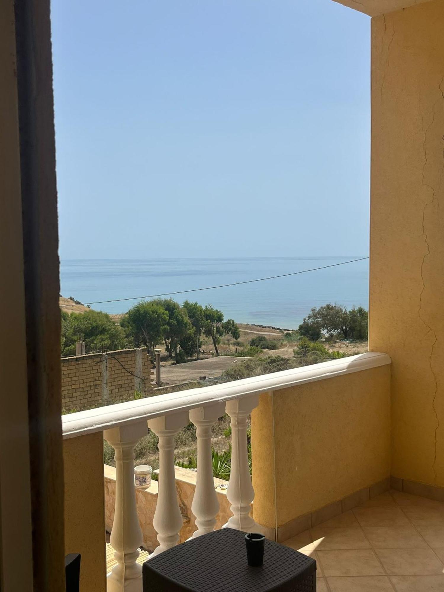 Al Faro Bed and breakfast *